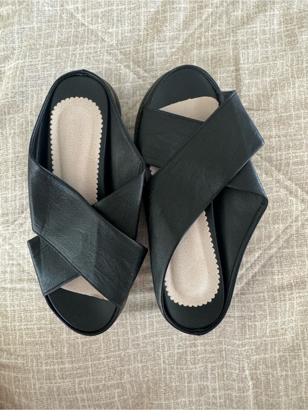 Black Crisscross Slide Sandals for Women